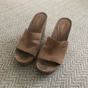 BCBGeneration tan suede wedges